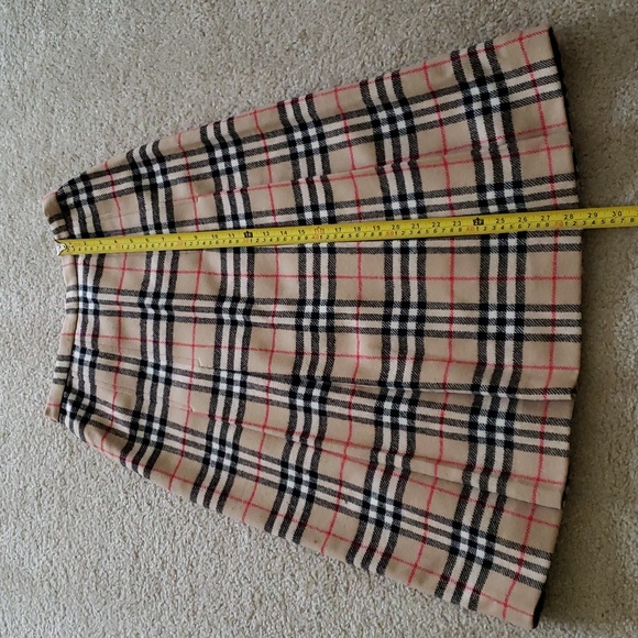 BURBERRY CHECK PLAID WOOL PLEATED SKIRT - Picture 8 of 8